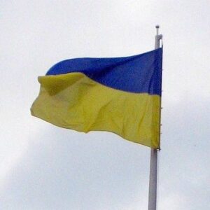 Флаг на флагштоке на Площади Независимости в городе Киеве. Фото: wikipedia.org.